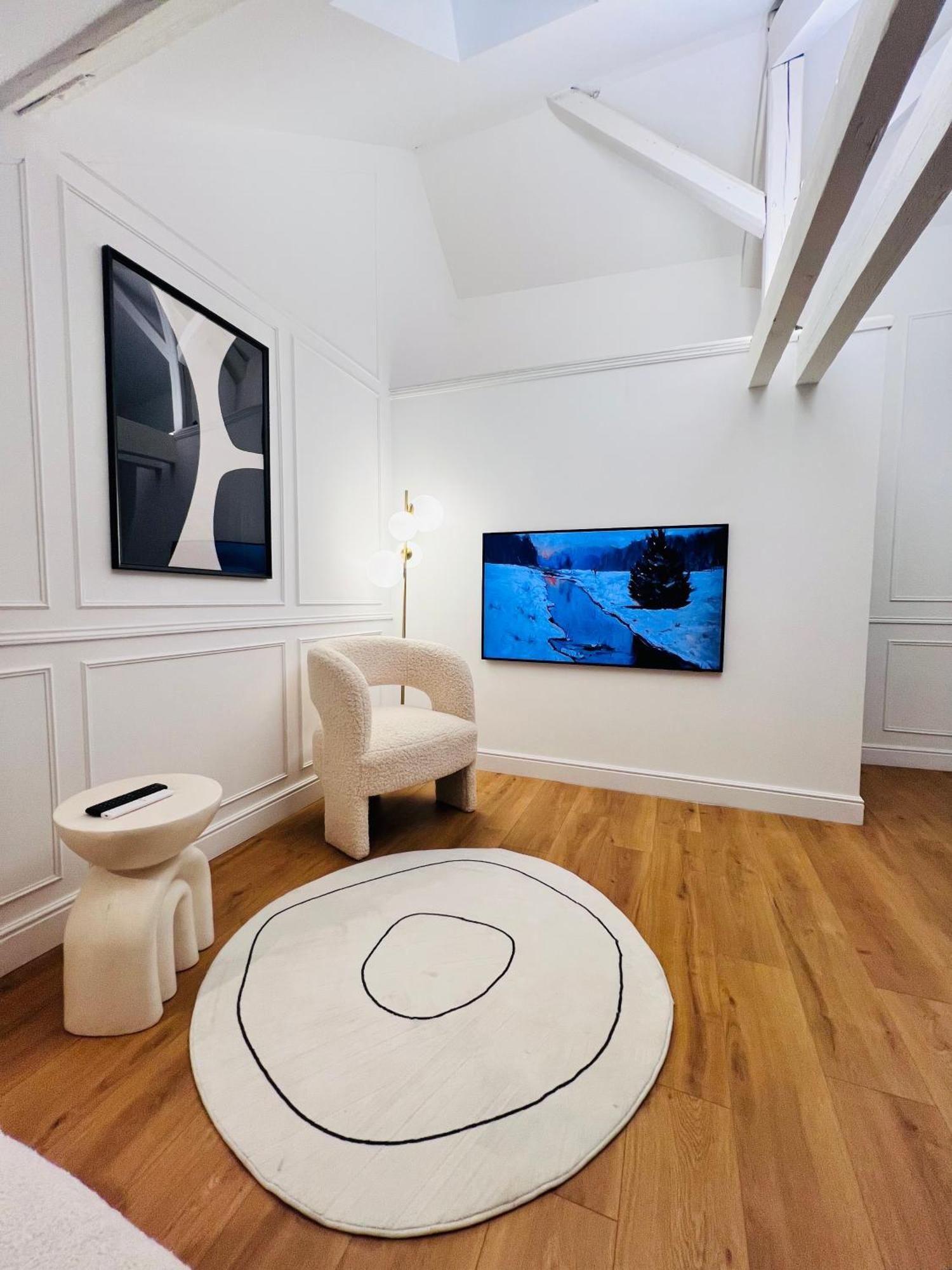 Apartment Chez Sandrine, Mon Elegant + Parking